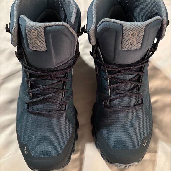 On Running Cloudrock Hiking Boot🏔️🥾🚶♀️🚶🏽➡️🚶🏿🚶♂️🚶🏻♀️➡️🚶🏼♀️ - Picture 4 of 12